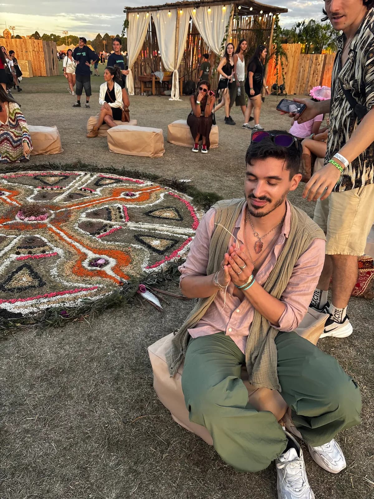 Lautaro Ferrari . Meditación micelio: Meditación Kundalini y/o tarot vivencial para el autodescubrimiento